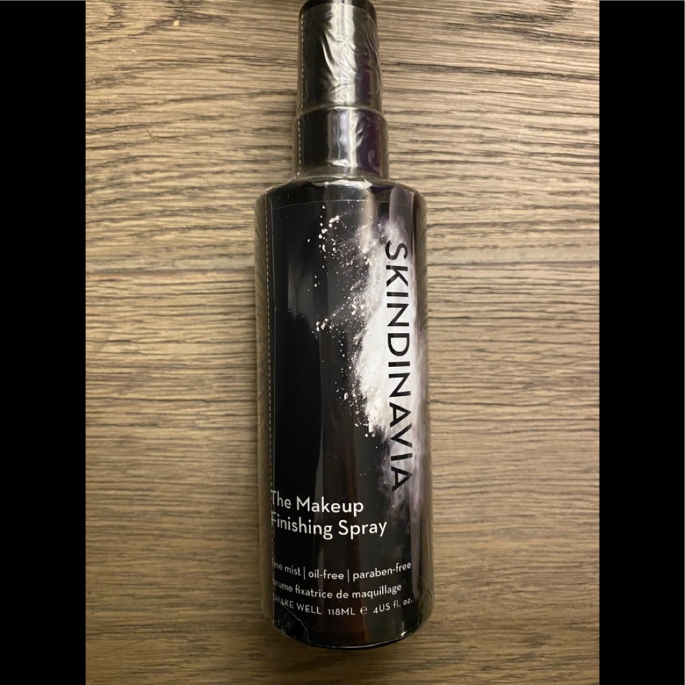 SOLD NWT skindinavia makeup finishing spray unopened